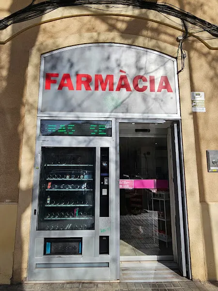 Farmàcia Pallars 145 - Farmacia en Barcelona - foto 2