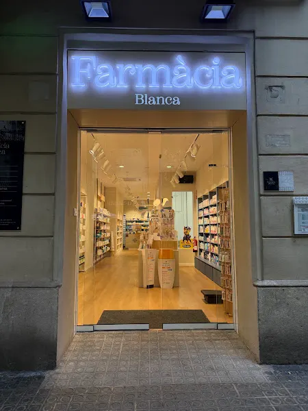 Farmàcia Blanca Piqué - Farmacia en Barcelona - foto 2