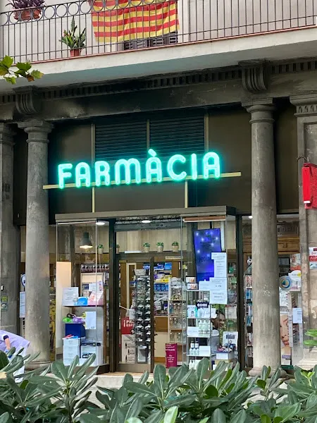 Farmàcia Mónica González - Farmacia en Barcelona - foto 2