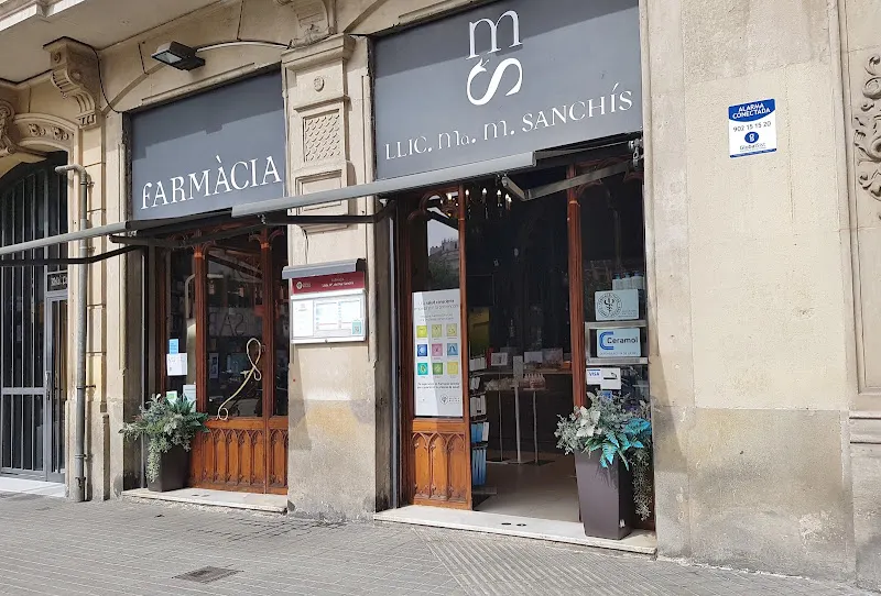 Farmacia Sanchís - Farmacia en Barcelona - foto 3