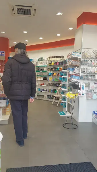 Farmàcia Farmaclínic Maria Guerra