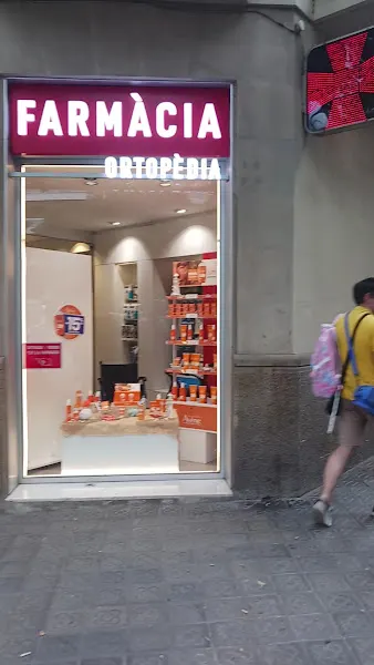 Farmàcia Farmaclínic Maria Guerra - Farmacia en Barcelona - foto 2