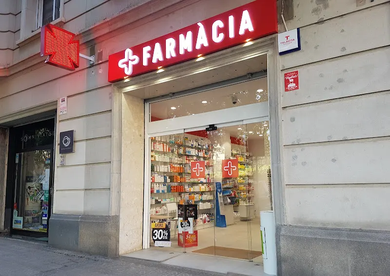 Farmàcia Nuria Franquesa Font - Farmacia en Barcelona - foto 2