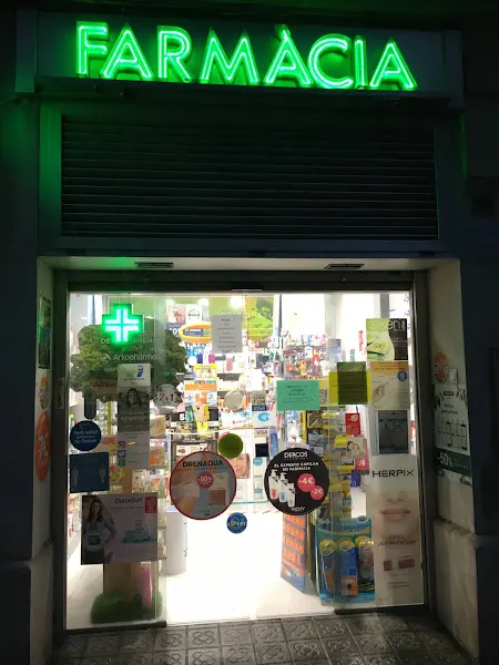 Farmàcia Amargós Pontí - Farmacia en Barcelona - foto 2