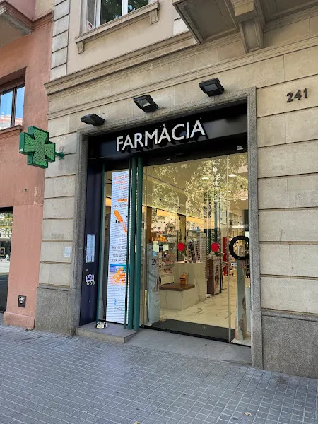 Farmàcia Feu - Farmacia en Barcelona - foto 2