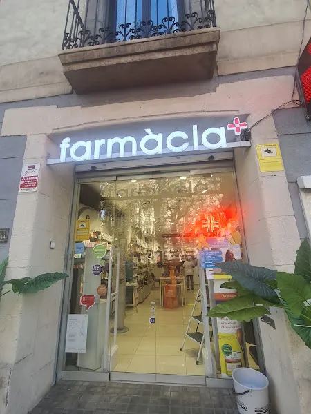 Neus Colomer Mendez - Farmacia en Barcelona - foto 2