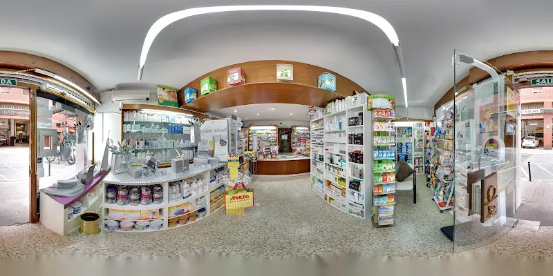 Farmàcia Albert Marqués - Farmacia en Barcelona - foto 2