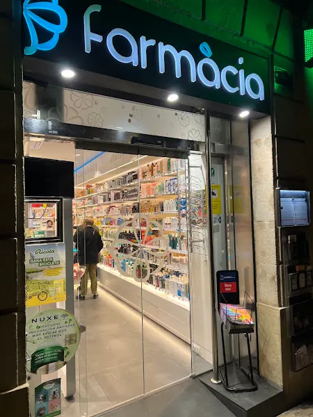 Farmàcia Gemma Hernandez Miquel - Farmacia en Barcelona - foto 2