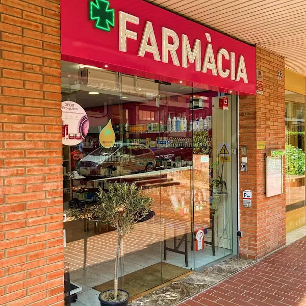 Farmàcia Riu de l'Or (Katerina Papagianni) - Farmacia en Barcelona - foto 2