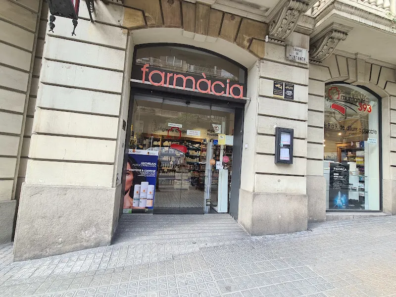 Farmacia Arqué - Farmacia en Barcelona - foto 3
