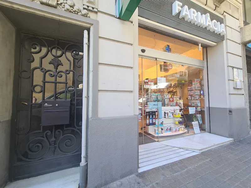 FARMÀCIA MAR GINÉ GUIX - Farmacia en Barcelona - foto 2