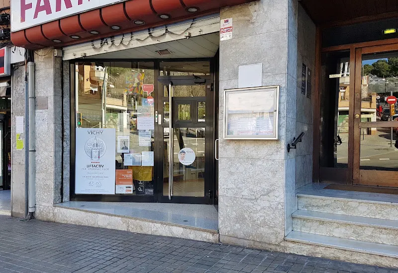 Farmàcia Parc Guinardó - Farmacia en Barcelona - foto 2