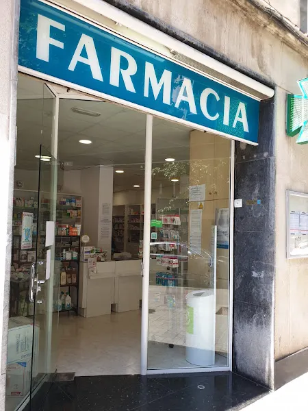 Farmacia Carlos López Martínez - Farmacia en Barcelona - foto 2