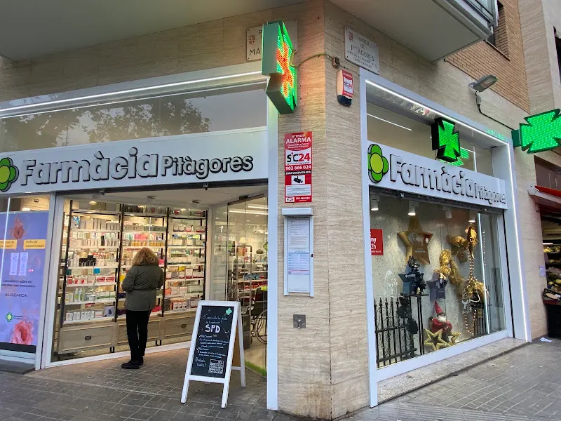 Farmacia Pitàgores - Farmacia en Barcelona - foto 2