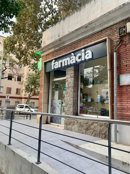 Farmàcia Georgina Labarta Brustenga - Farmacia en Barcelona - foto 2