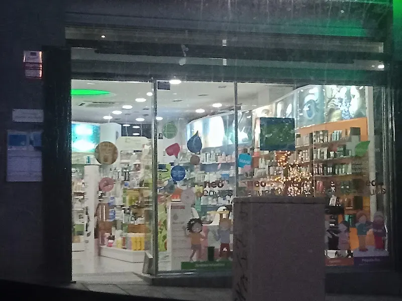 Farmàcia Gay Badia, Montserrat - Farmacia en Barcelona - foto 3