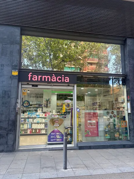 Farmàcia Plaça Nadal (Abierto 12 horas)