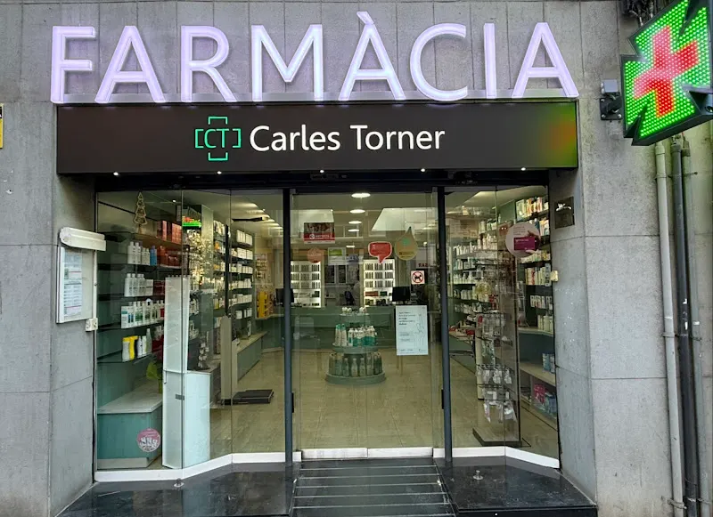 Farmàcia Carles Torner - Farmacia en Barcelona - foto 2