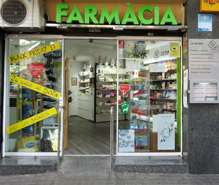 Farmacia Isabel Rodríguez García - Farmacia en Barcelona - foto 2
