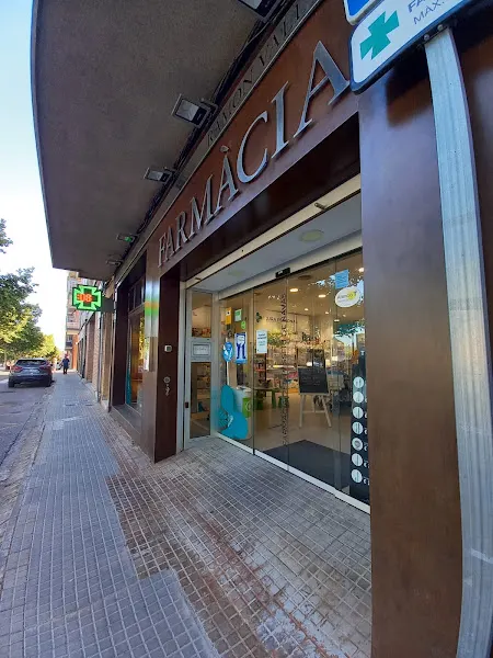 Farmacia Marta Vilella López - Farmacia en Navas - foto 2
