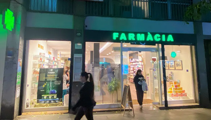 Farmàcia Basté CB - Farmacia en Barcelona - foto 2
