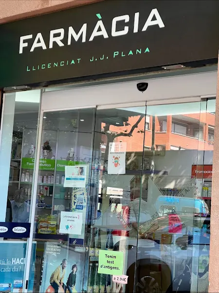 Farmacia Juan José Plana - Farmacia en Barcelona - foto 2