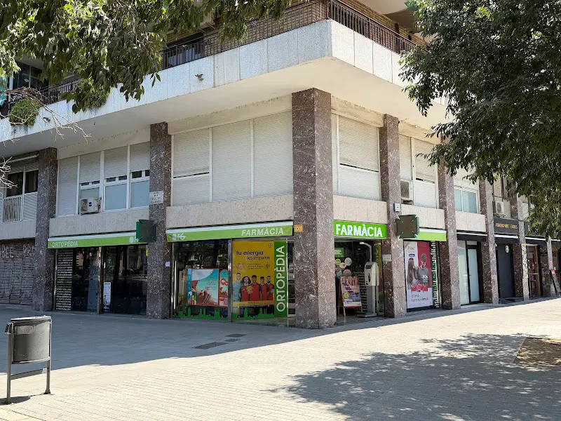 Farmàcia-Ortopèdia Pl. Glòries - Farmacia en Barcelona - foto 2