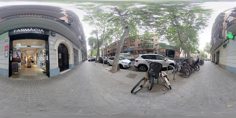 Farmàcia Mederi - Farmacia en Barcelona - foto 2