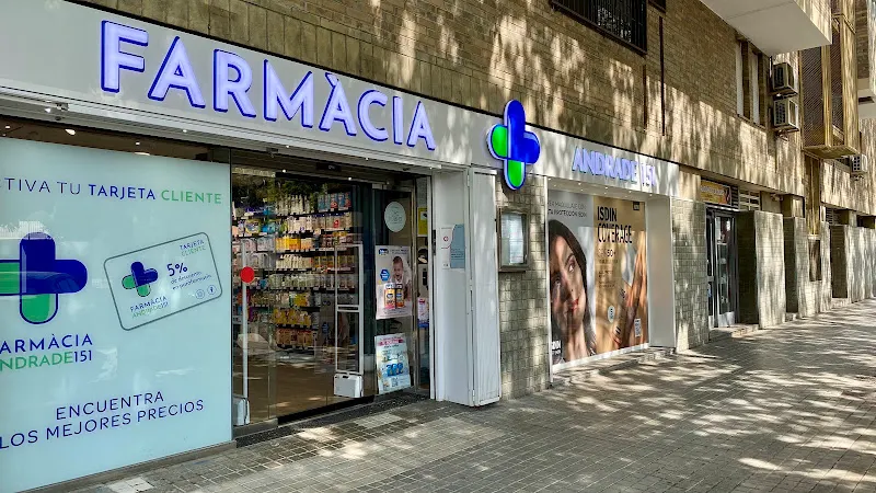 Farmacia Andrade 151 - Farmacia en Barcelona - foto 2