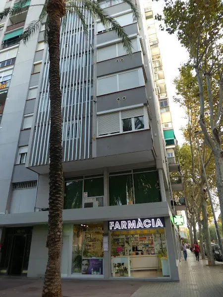 Famarcia María Luisa Conejo Fuertes - Farmacia en Barcelona - foto 2