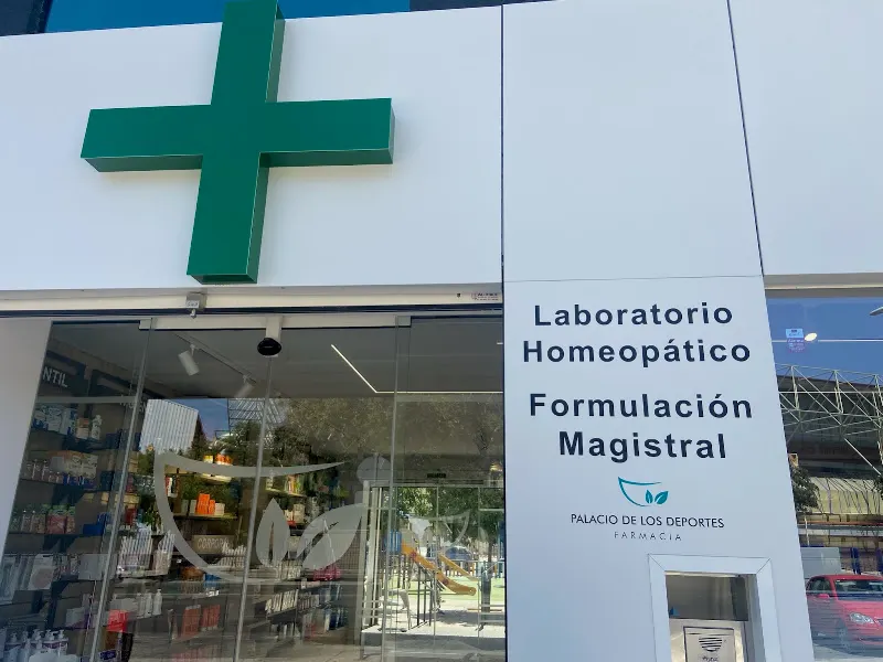 Farmacia Palacio De Los Deportes - Farmacia en Sevilla - foto 2