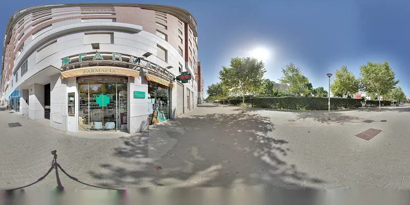 Farmacia Gran Vía C B - Farmacia en Sevilla - foto 2