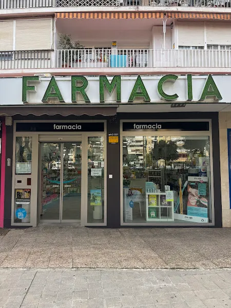 Farmacia Avda.Kansas City 5 Gda.Elena Romero Pérez de Villar