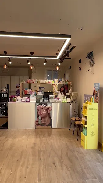 Farmacia Claudia Tejada 13H