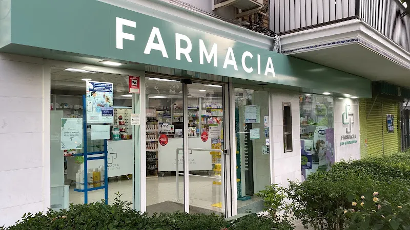 Farmacia Las Carmelitas 12h Lda.María González Rey