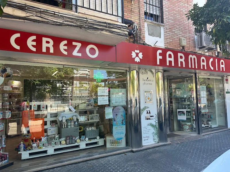 Farmacia El Cerezo (Sevilla). Graduada Ascensión Pavón Plata - Farmacia en Sevilla - foto 2