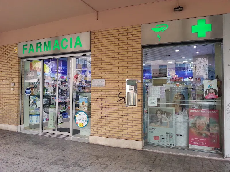 Farmacia Azalea - Farmacia en Sevilla - foto 2