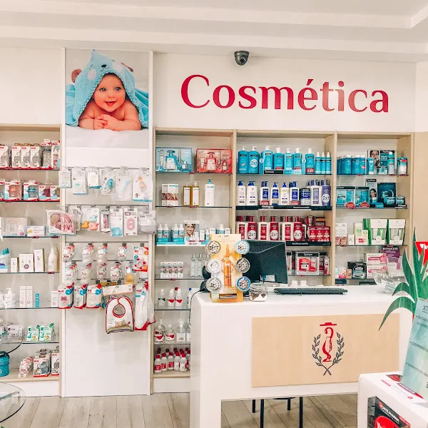 Farmacia Esther Lope - Farmacia en Sevilla - foto 2
