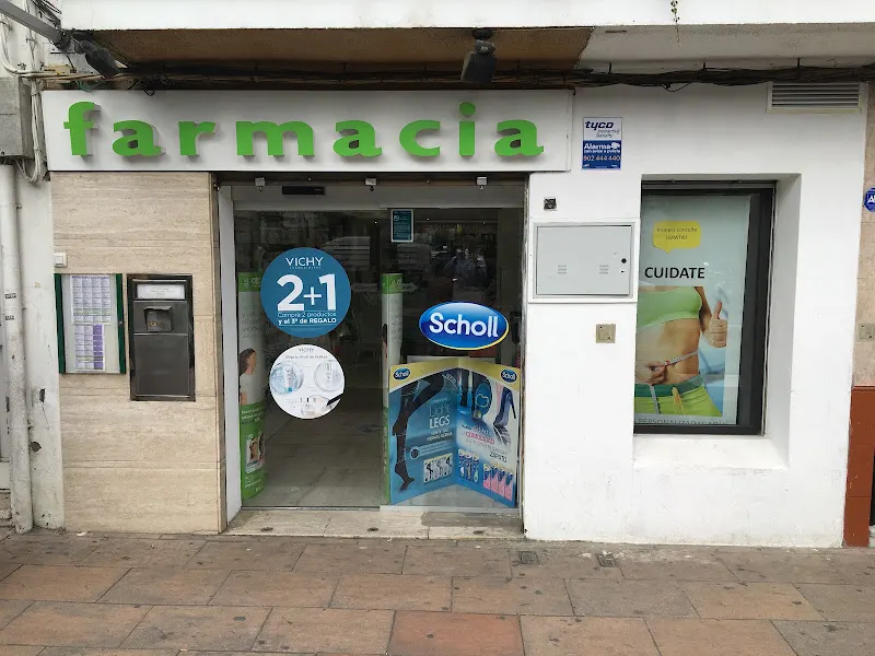 Farmacia-Optica Su Eminencia (Lda. MªPaz Monzón Moreno) - Farmacia en Sevilla - foto 2