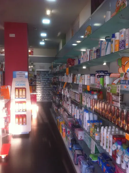 Farmacia Bellavista VIRGEN DE VALME . JULIO ILLANES