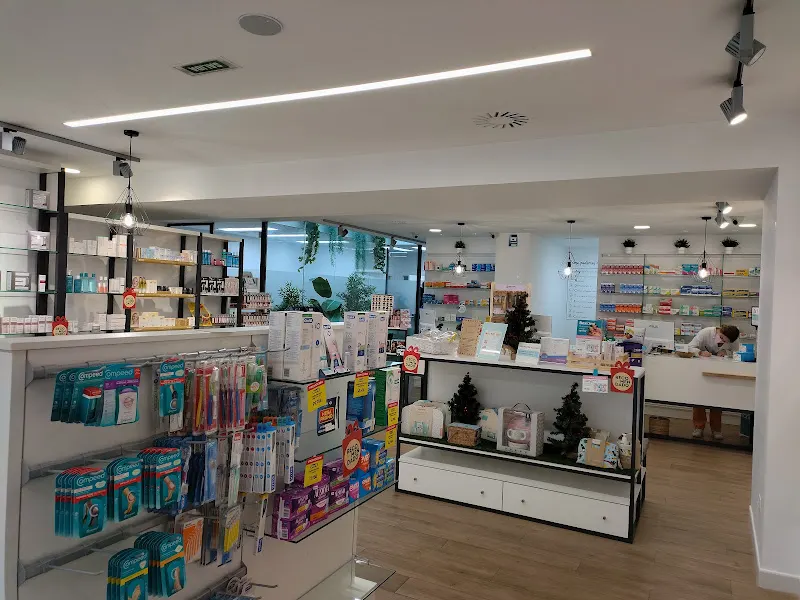 Farmacia Avenida de Coria Triana