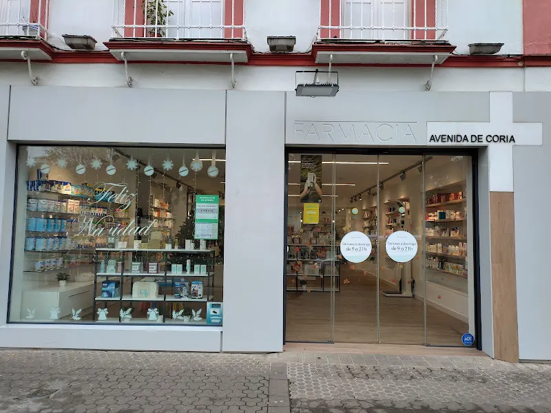 Farmacia Avenida de Coria Triana - Farmacia en Sevilla - foto 2