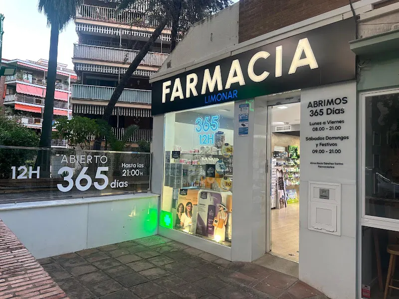 Farmacia Limonar - Farmacia en Málaga - foto 2
