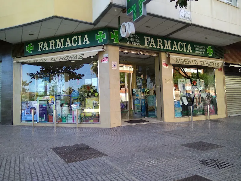 Farmacia Ginés Cabas García - Farmacia en Málaga - foto 2