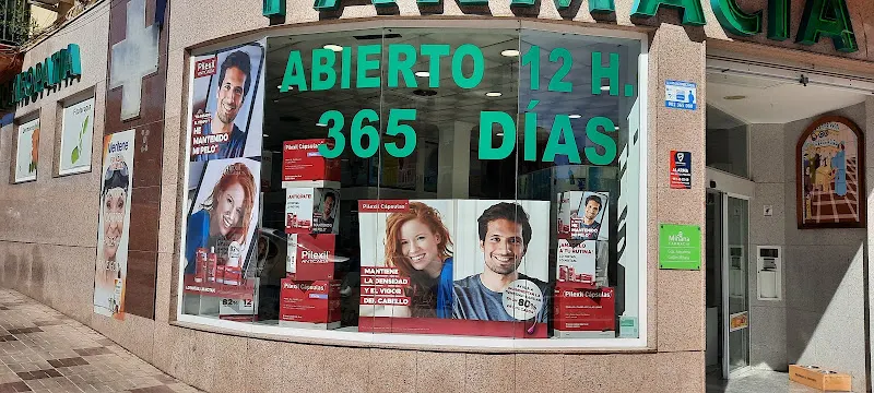 Farmacia Rotonda de Suárez - Farmacia en Málaga - foto 2