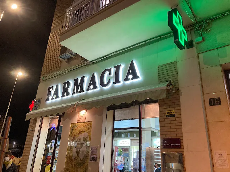 Farmacia López Pineño - Farmacia en Málaga - foto 2