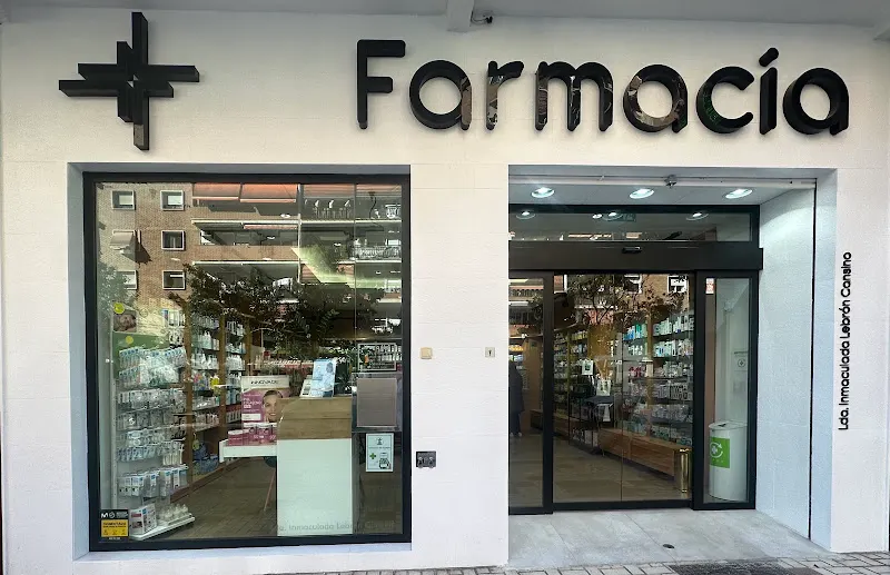 Farmacia Inmaculada Lebrón Cansino - Farmacia en Málaga - foto 3