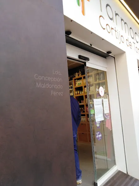 Farmacia Cortijo de Torres - Lda. Concha Maldonado Pérez - Farmacia en Málaga - foto 2