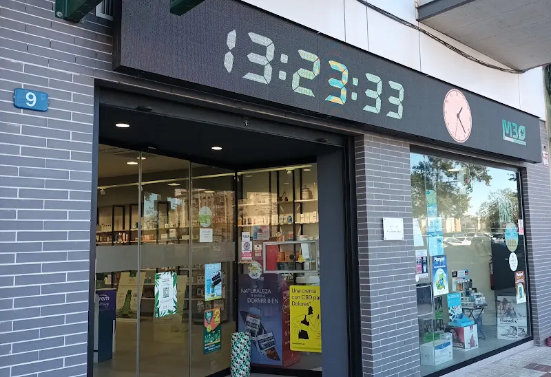 Farmacia M30 ( Héroe Sostoa ) - Farmacia en Málaga - foto 2