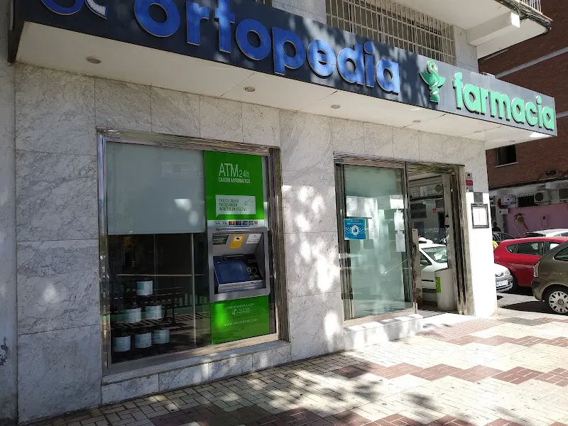 La Farmacia de Miraflores | Farmacia y Ortopedia Barranco Barceló - Farmacia en Málaga - foto 2